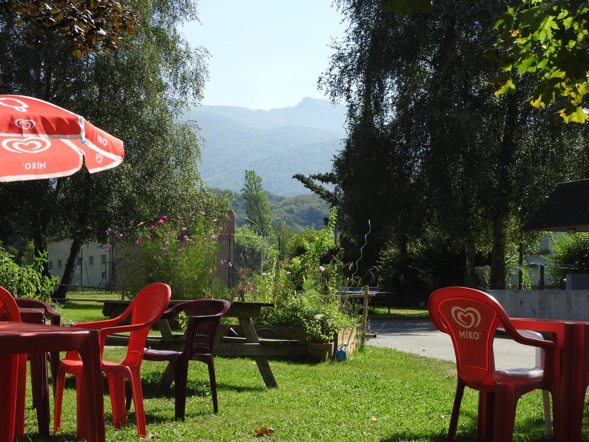 Camping Le Saillet Lestelle-Bétharram Εξωτερικό φωτογραφία
